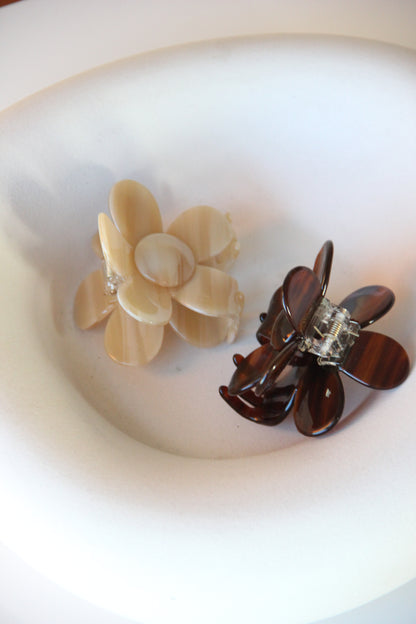 Flower hair clip