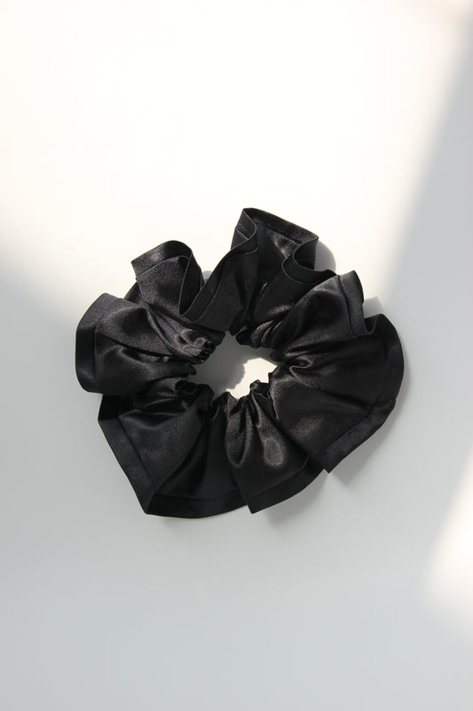 The Luxe Scrunchie Saint Laurent 